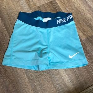 Women’s nike pro athletic shorts